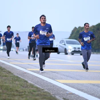 Runner Photo 7557555