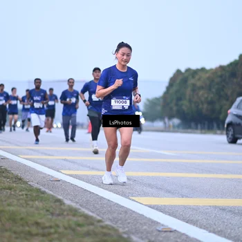 Runner Photo 7557557