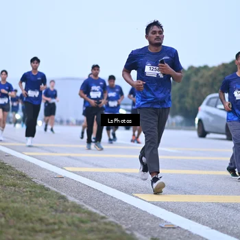 Runner Photo 7557572