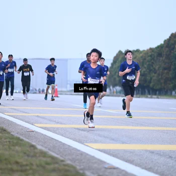 Runner Photo 7557573