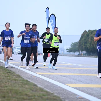 Runner Photo 7557593