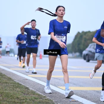 Runner Photo 7557595