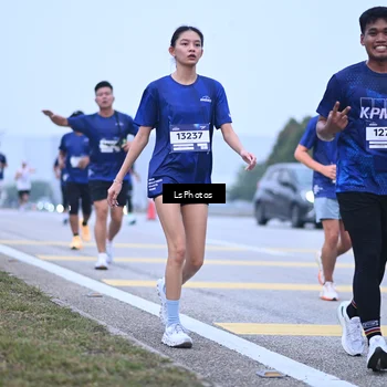 Runner Photo 7557598