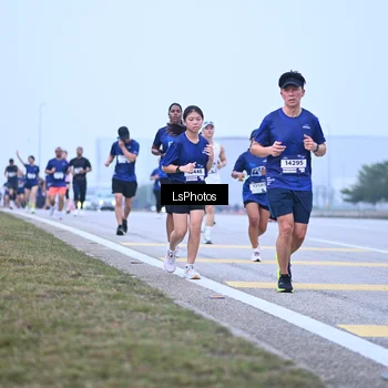 Runner Photo 7557617