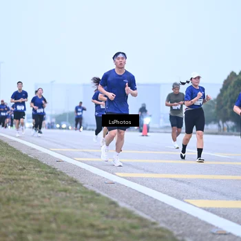 Runner Photo 7557650