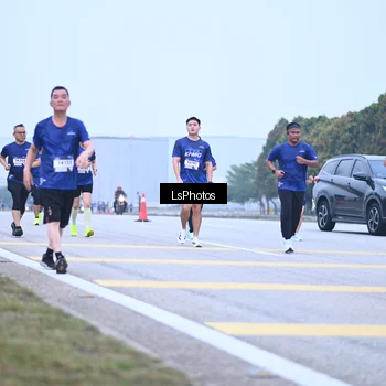 Runner Photo 7557665