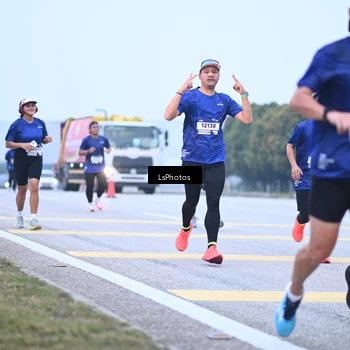 Runner Photo 7557672