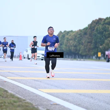 Runner Photo 7557676