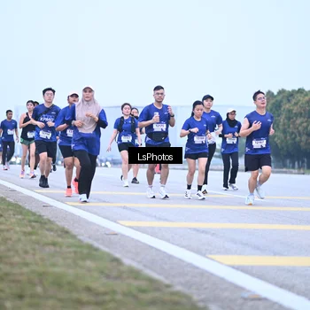 Runner Photo 7557683