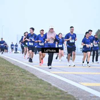 Runner Photo 7557684