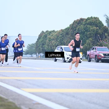 Runner Photo 7557687