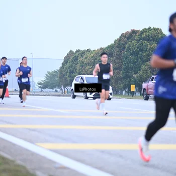 Runner Photo 7557692