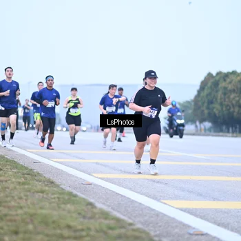 Runner Photo 7557693