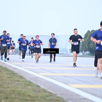 Runner Photo 7557700