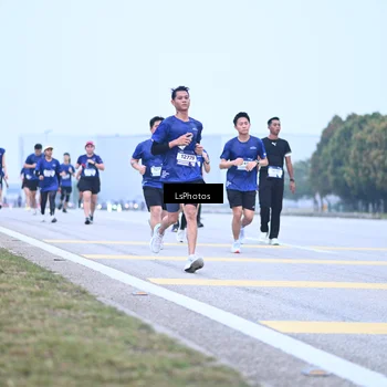 Runner Photo 7557702