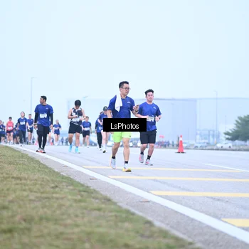 Runner Photo 7557789