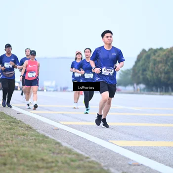 Runner Photo 7557887