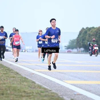 Runner Photo 7557890