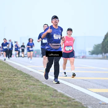 Runner Photo 7557894