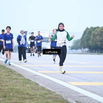 Runner Photo 7557915