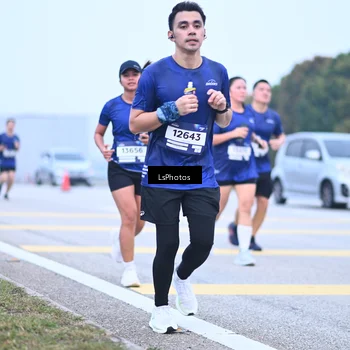 Runner Photo 7557934