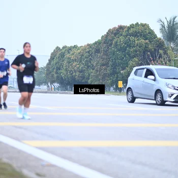 Runner Photo 7557937