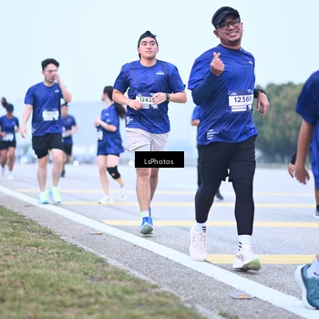 Runner Photo 7557942