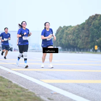 Runner Photo 7557945