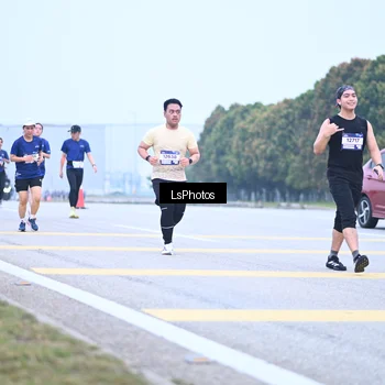 Runner Photo 7557953