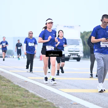 Runner Photo 7557994
