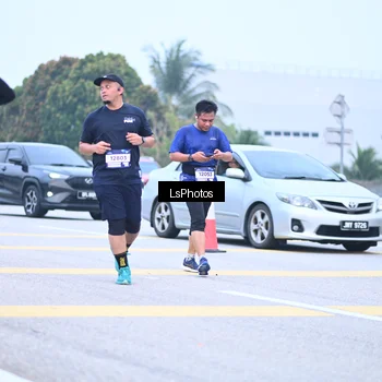 Runner Photo 7558010