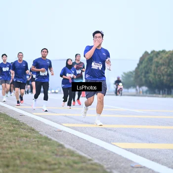 Runner Photo 7558025