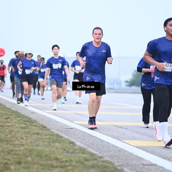 Runner Photo 7558034