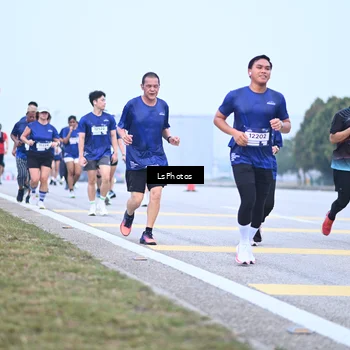 Runner Photo 7558035
