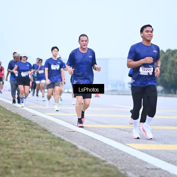 Runner Photo 7558037