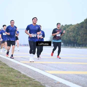 Runner Photo 7558044