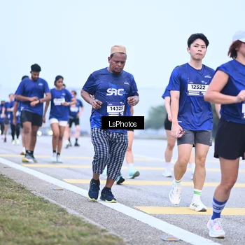 Runner Photo 7558045