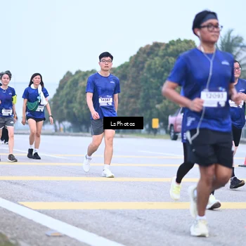 Runner Photo 7558056