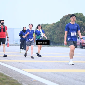 Runner Photo 7558057