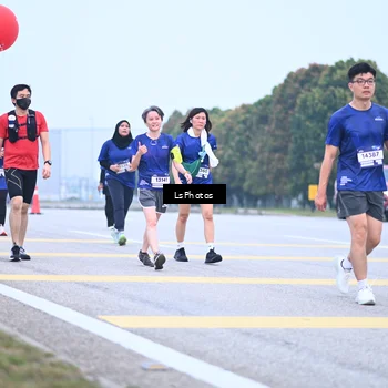 Runner Photo 7558058