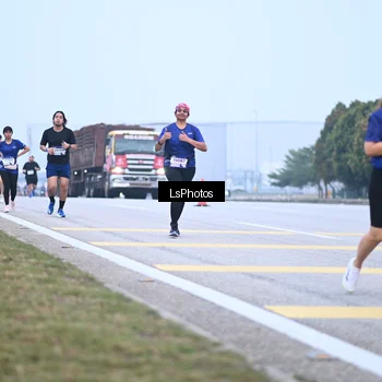 Runner Photo 7558112