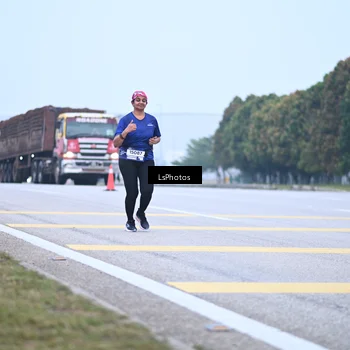 Runner Photo 7558114