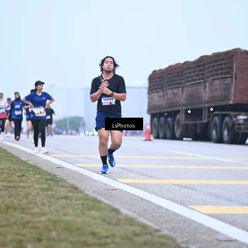 Runner Photo 7558121
