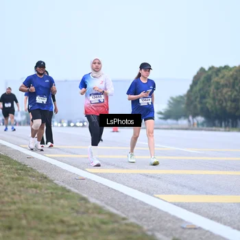 Runner Photo 7558127