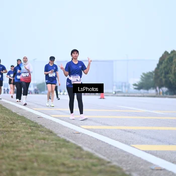 Runner Photo 7558128