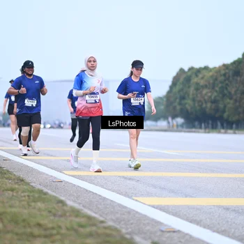 Runner Photo 7558131