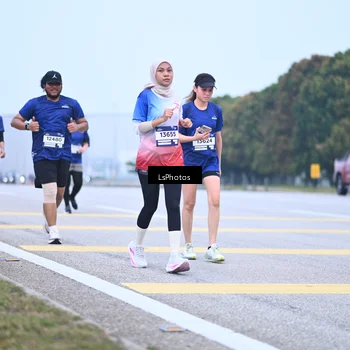 Runner Photo 7558136