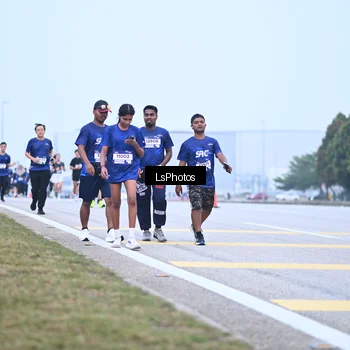 Runner Photo 7558160