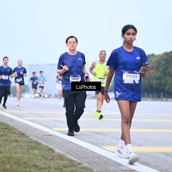 Runner Photo 7558170