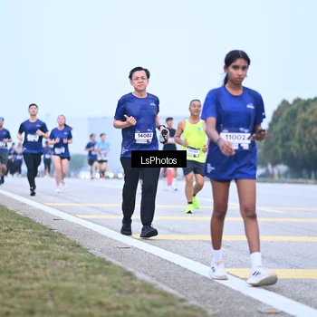 Runner Photo 7558171